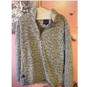 Simply souther fur quarter zip pull over